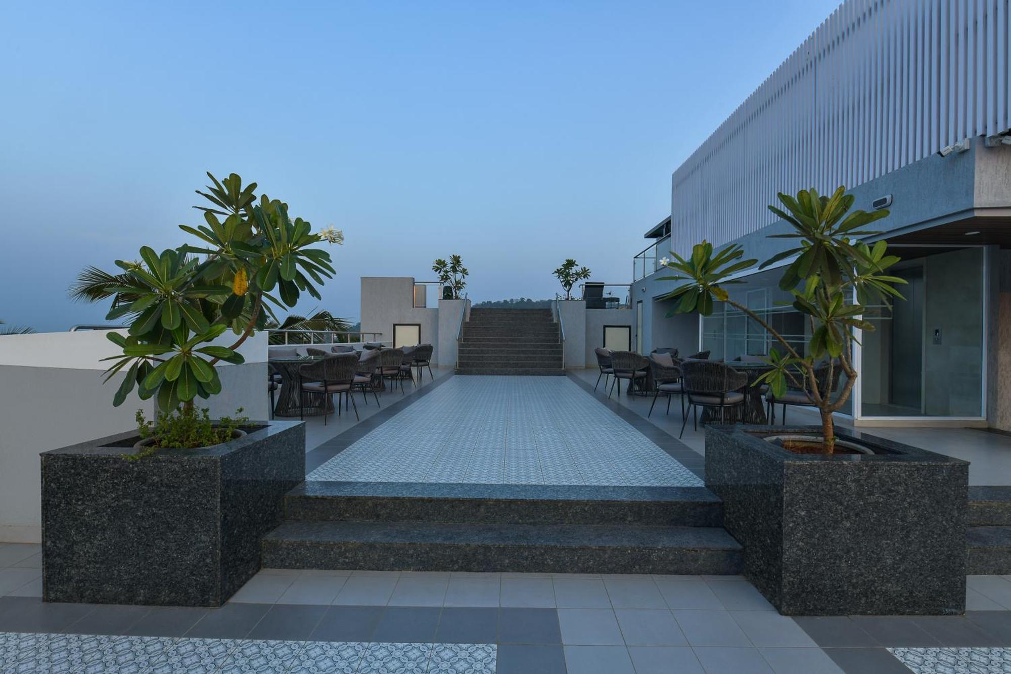 Meritas Auberge Calangute Goa Extérieur photo